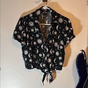 Hot Topic Celestial Black Tie-Front Shirt